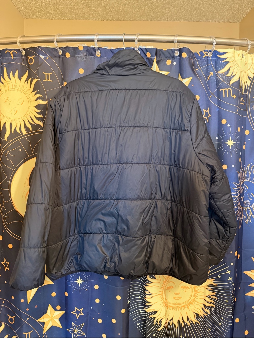 Puffer Jacket - Picture 4 of 4